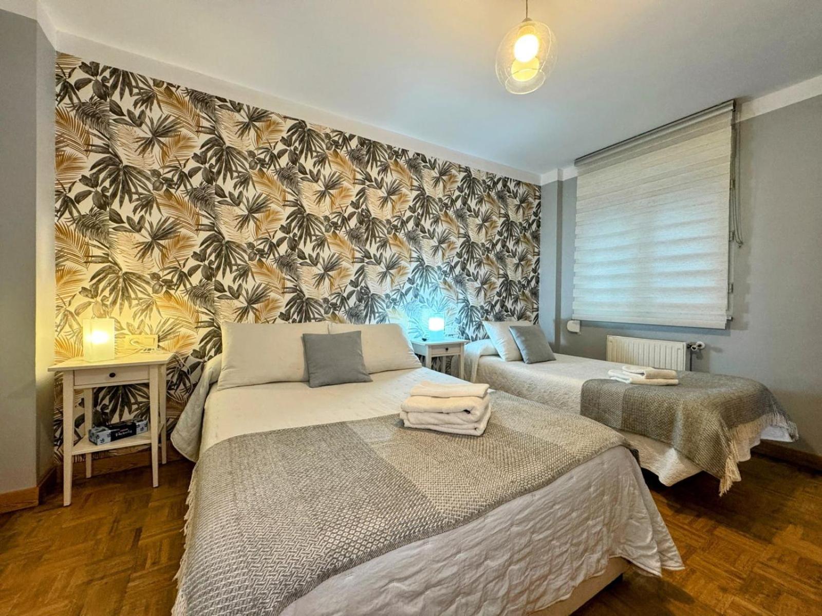 Apartamento Elena Centrico Con Wifi Onís Exteriör bild