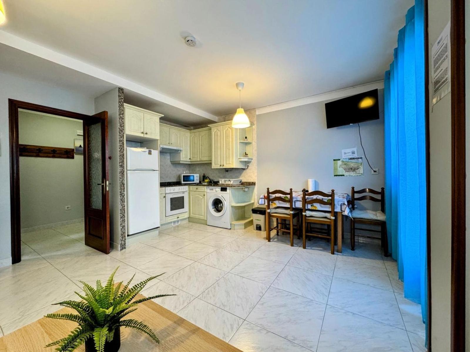 Apartamento Elena Centrico Con Wifi Onís Exteriör bild