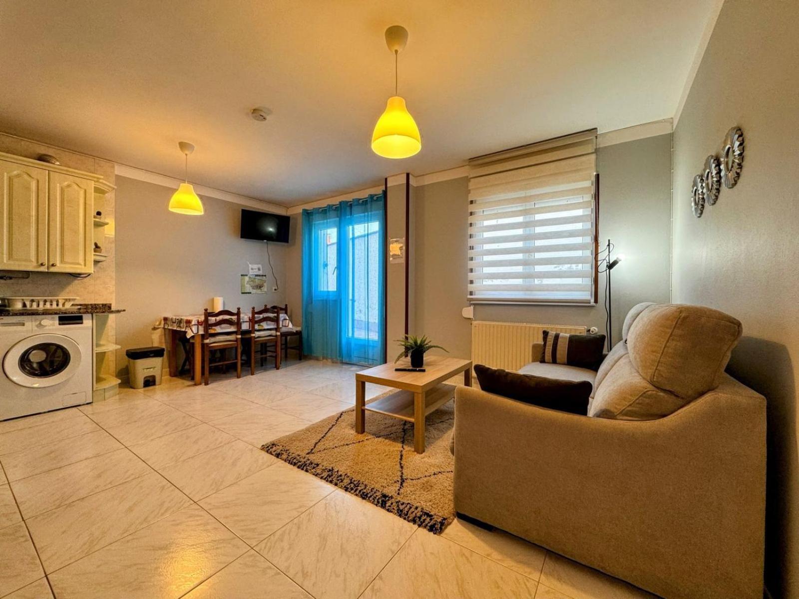 Apartamento Elena Centrico Con Wifi Onís Exteriör bild
